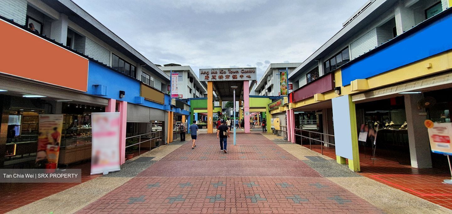 Ang Mo Kio Avenue 6 (D20), Shop House #442591411